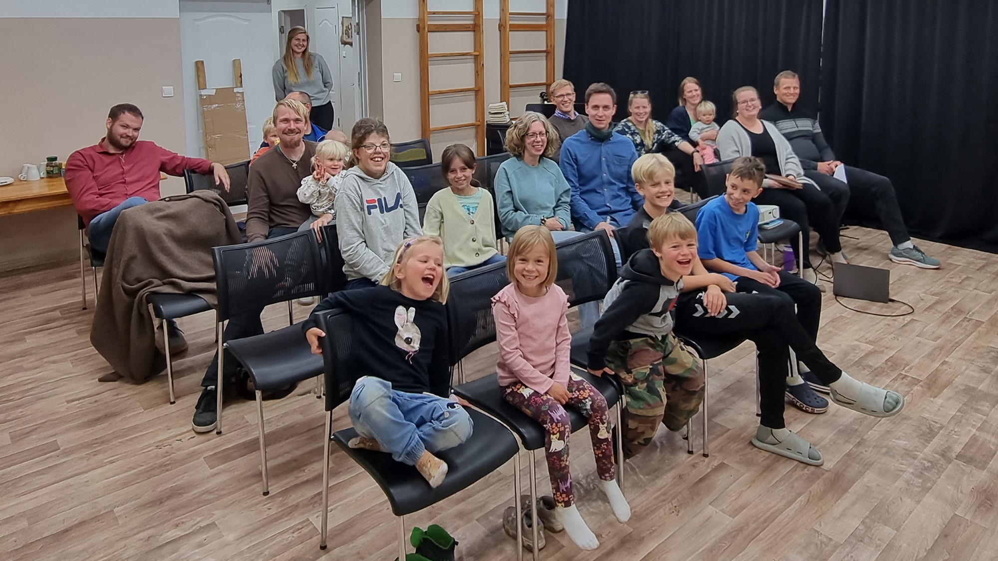 Alle utsendingene samlet
