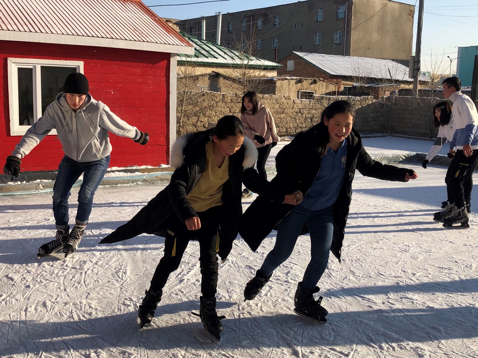 Jeg savner smilene på skøyteisen i Mongolia