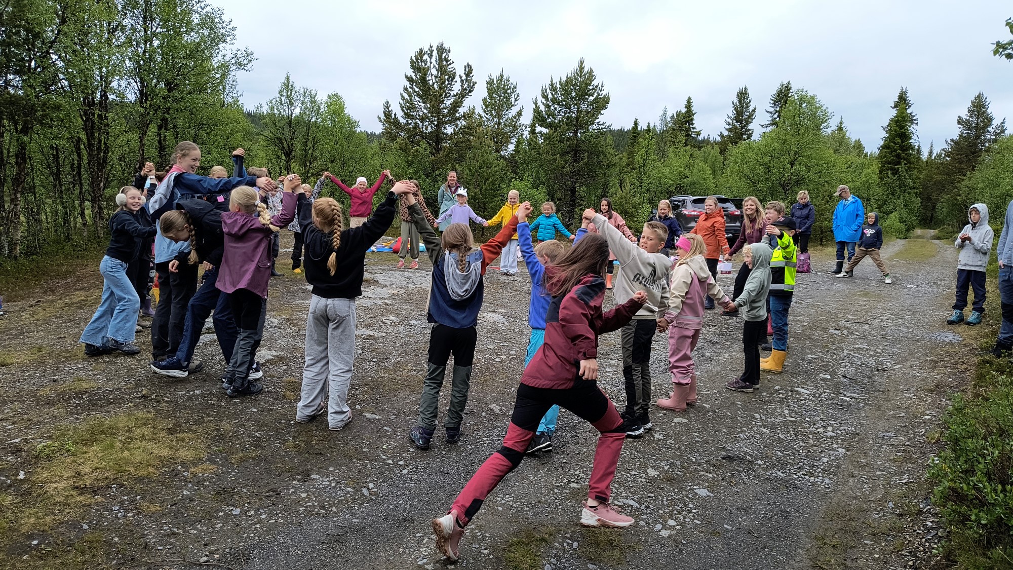 Ringlek på leir